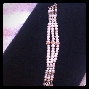 Pearl bracelet